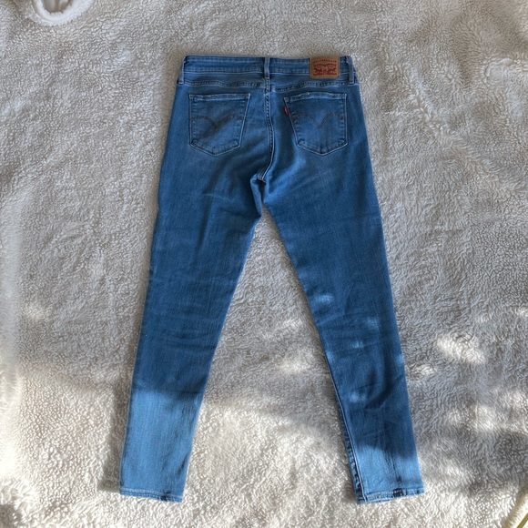 Women’s Levi’s jeans - Picture 5 of 7